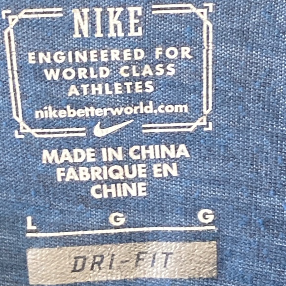 NIKE T-Shirt - Picture 3 of 6